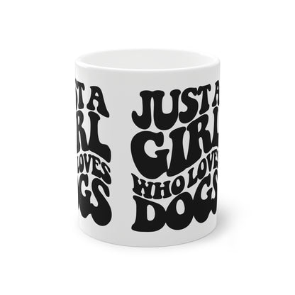 Weiße Tasse "Just a Girl who loves Dogs" Volumen: 0.33 Liter| Pawzlove